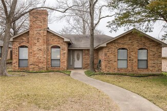 407 Whispering Hills Dr, Duncanville, TX 75137
