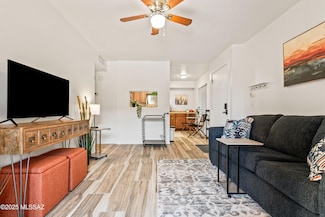 1810 E Blacklidge Dr Unit 407, Tucson, AZ 85719