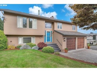 33313 Hillcrest Dr, Scappoose, OR 97056