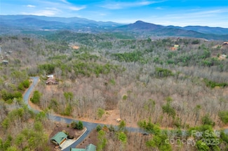 384 Woodgate Dr, Bostic, NC 28018
