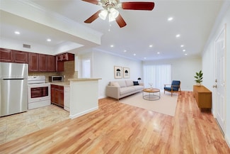 4000 N Hills Dr Unit 35, Hollywood, FL 33021