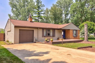 2113 Bock Rd, Saginaw, MI 48603