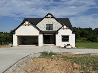 230 Hall Ct, Adams, TN 37010