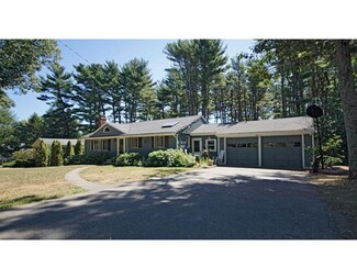 6 Farm Hills Ln, Hingham, MA 02043