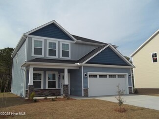 122 Paver Ln, Hampstead, NC 28443