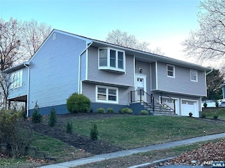 11 Odonnell St, Westwood, NJ 07675