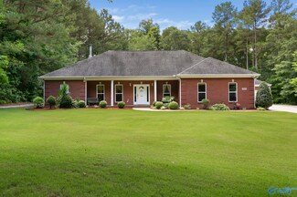 3150 Bobo Section Rd, Hazel Green, AL 35750