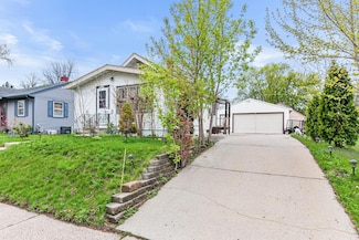 2101 Mohawk Ave, Saint Paul, MN 55119