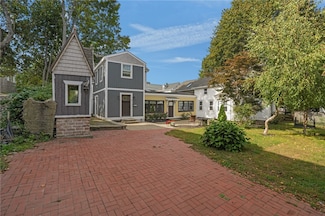 18 Whipple St, Providence, RI 02908