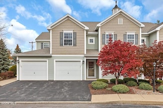 101 Cherry Blossom Ct, Schenectady, NY 12306