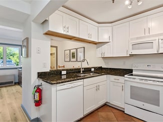 337 College St Unit 5, Burlington, VT 05401
