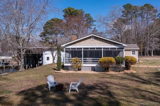856 Around the Fence Rd, Cobbs Creek, VA 23035