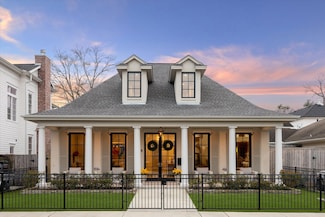 716 E 10th St, Houston, TX 77008