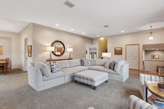 2961 Edward St, Saint Paul, MN 55109