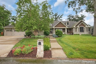1316 Breezeridge Dr, Saint Louis, MO 63131