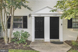 11121 Littlebrook Ln, Fairfax, VA 22030