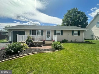3020 Lark Dr, York, PA 17404