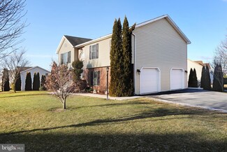 201 Grayson Cir, Shippensburg, PA 17257