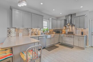 13 Bayview Ct Unit 15, Bayonne, NJ 07002