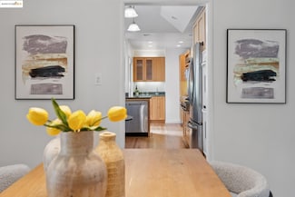 6141 Broadway Terrace, Oakland, CA 94618