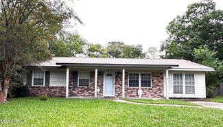 4603 Chippewa Ave, Pascagoula, MS 39581