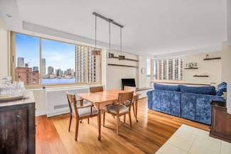 250 S End Ave Unit 15B, New York, NY 10280
