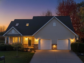 1113 Pine St, Onalaska, WI 54650