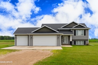 3351 Lucke Ln E, Grand Forks, ND 58201
