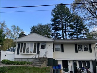 4 Harrington Dr, Johnston, RI 02919