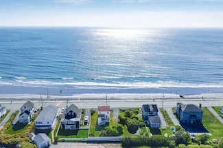 313 Long Beach Ave, York, ME 03909