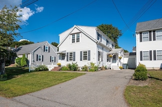33 Upland St, North Andover, MA 01845