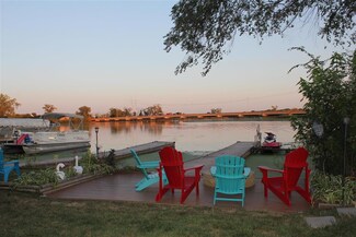 618 Interlake Dr, Monona, WI 53716