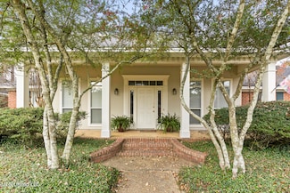 325 Woodrun Dr, Ridgeland, MS 39157