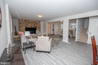 127 Randall St, Crum Lynne, PA 19022