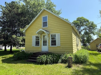 508 4th St S, Hoffman, MN 56339