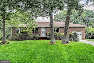 1090 Vessel Ln, Manahawkin, NJ 08050