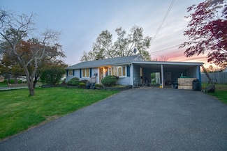 140 Boutin St, Chicopee, MA 01020