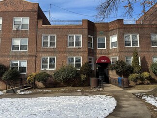 141-27 Union Turnpike Unit 2E, Flushing, NY 11367
