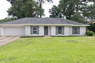 1304 Canterbury Ln, Clinton, MS 39056