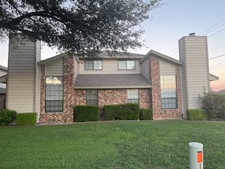 4300 Hulen Cir E, Fort Worth, TX 76133