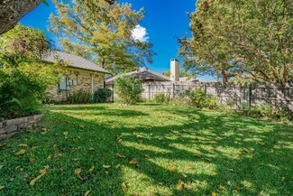 711 Tanbark Dr, Euless, TX 76040