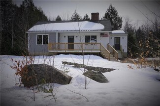 95 Leighton Rd, Durham, ME 04222