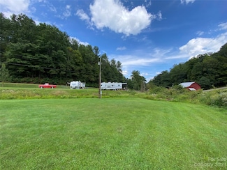 79 & 111 Hensley Branch Rd, Burnsville, NC 28714
