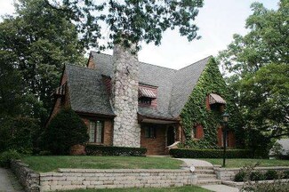 1188 Cedar Ave, Elgin, IL 60120