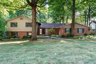 296 Honey Jane Dr, Beavercreek, OH 45434