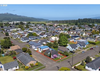 520 Elm Ave, Tillamook, OR 97141