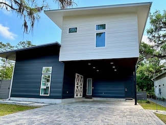 2279 Lake Hall Rd, Tallahassee, FL 32309