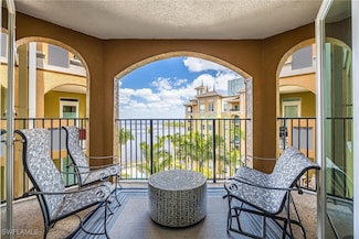 2825 Palm Beach Blvd Unit 608, Fort Myers, FL 33916