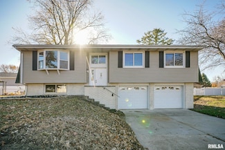 5632 W Overland Pass, Peoria, IL 61607