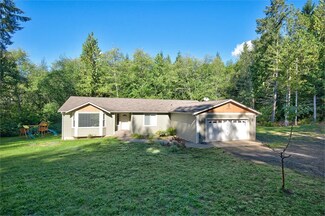 101 E Battles Ln, Grapeview, WA 98546